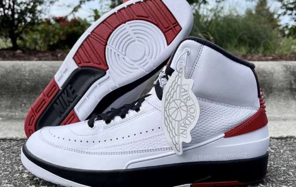 DX2454-106 Nike Air Jordan 2 OG “Chicago” Basketball Shoes